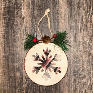 ⭐️5for25⭐️ Rustic Plaid Snowflake Ornament with Pine Accents